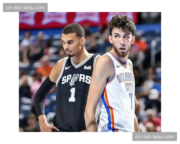 霍姆格伦作为空间型护筐手 重新定义中锋在五外体系中的角色